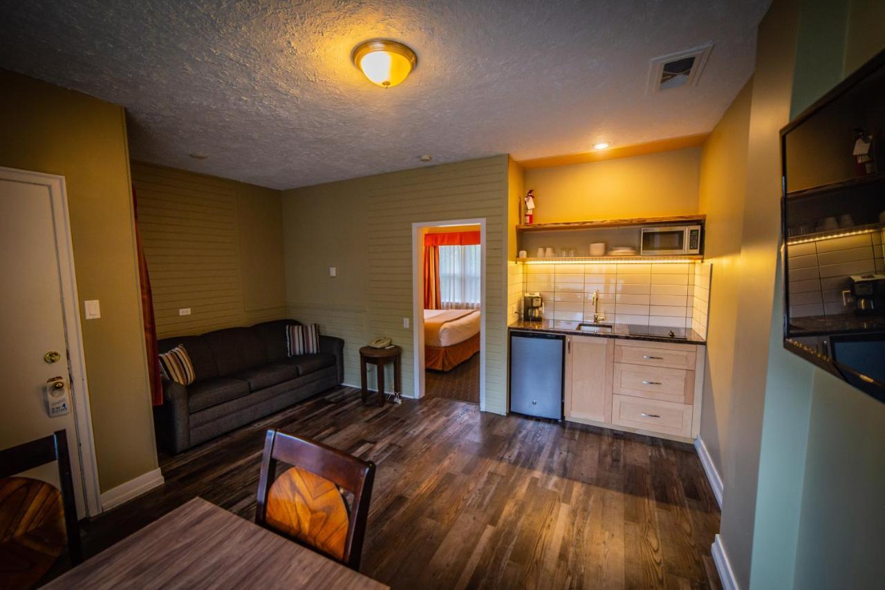 Alpine Inn & Suites Nelson Kültér fotó
