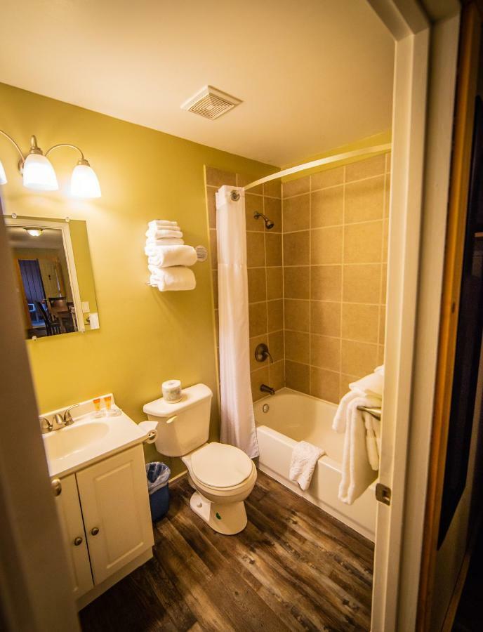 Alpine Inn & Suites Nelson Kültér fotó