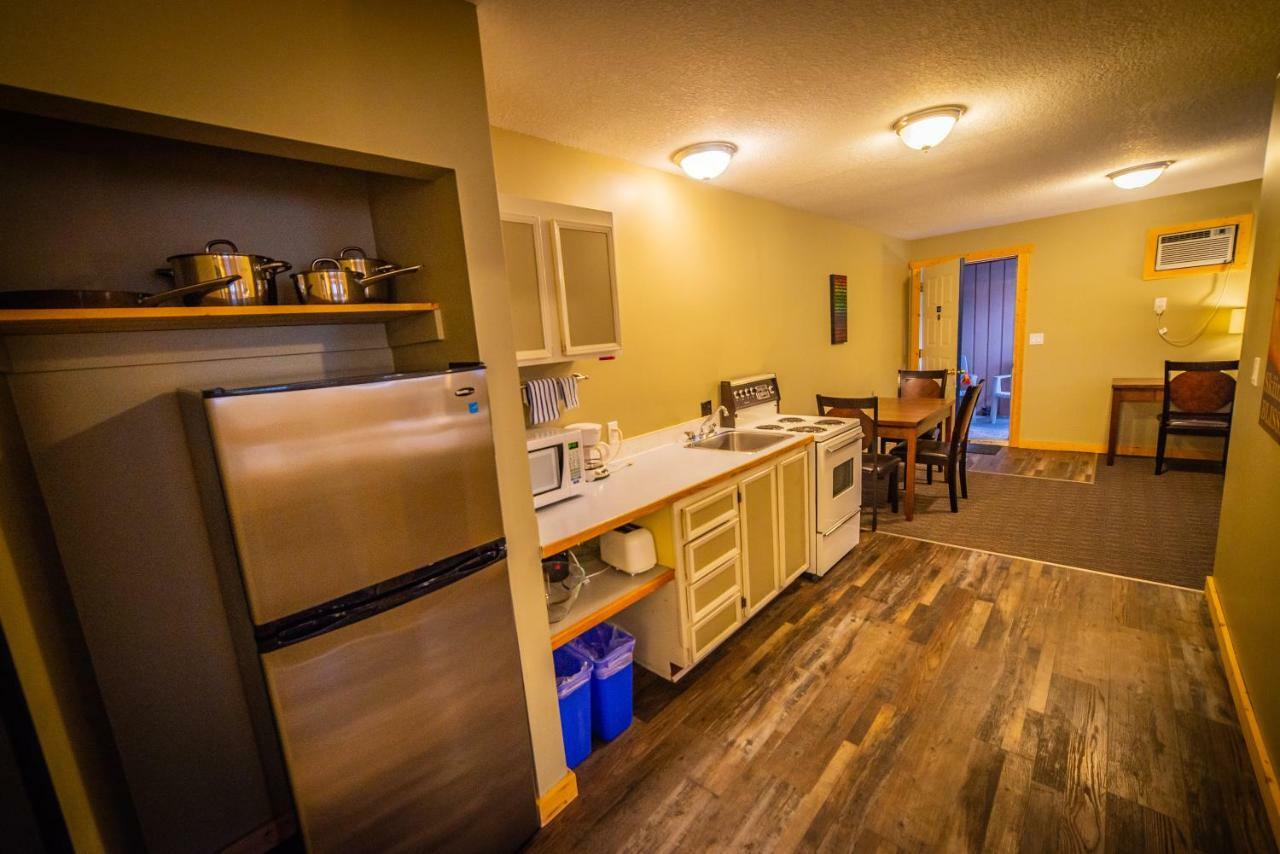 Alpine Inn & Suites Nelson Kültér fotó